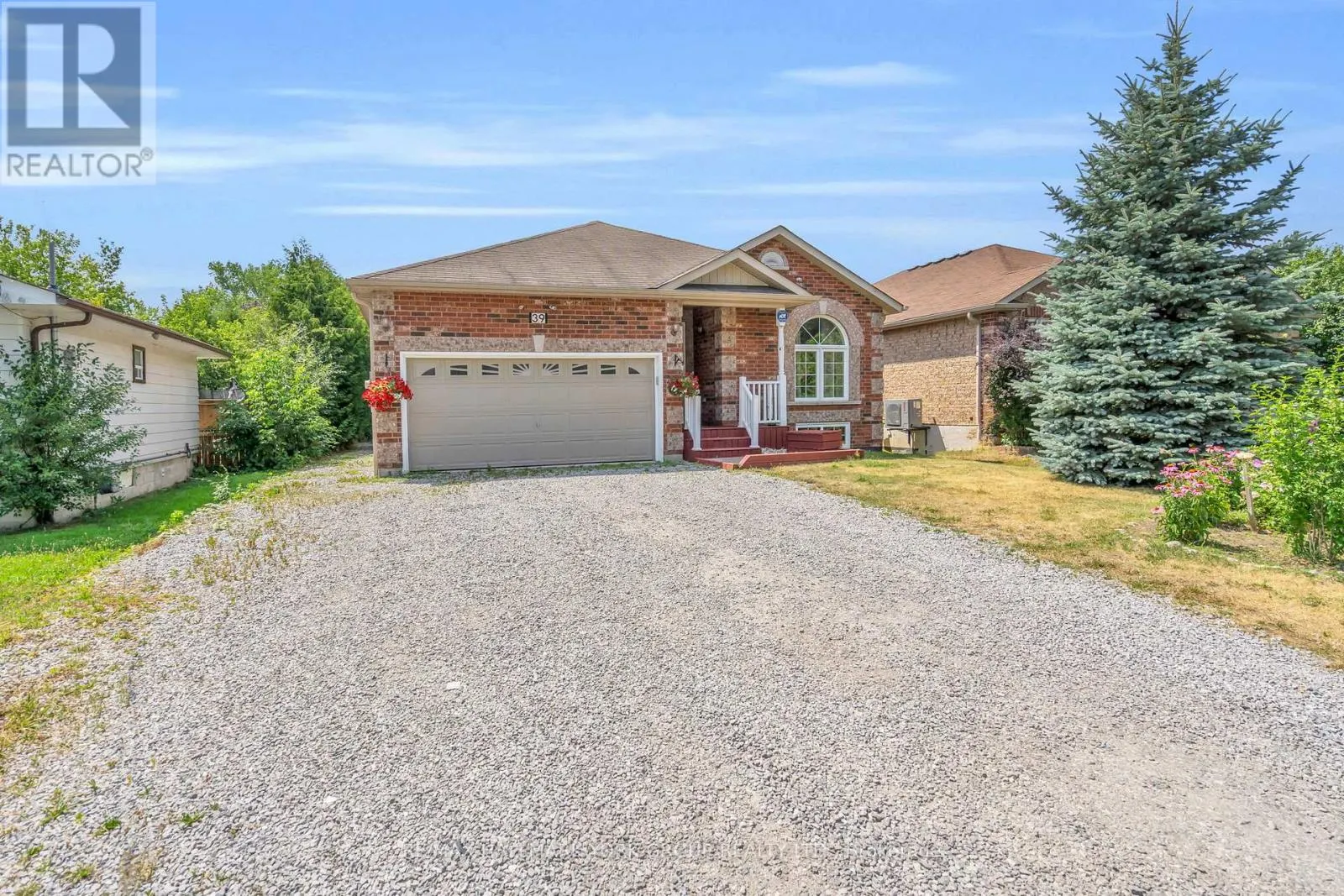 39 FARLEY CIRCLE