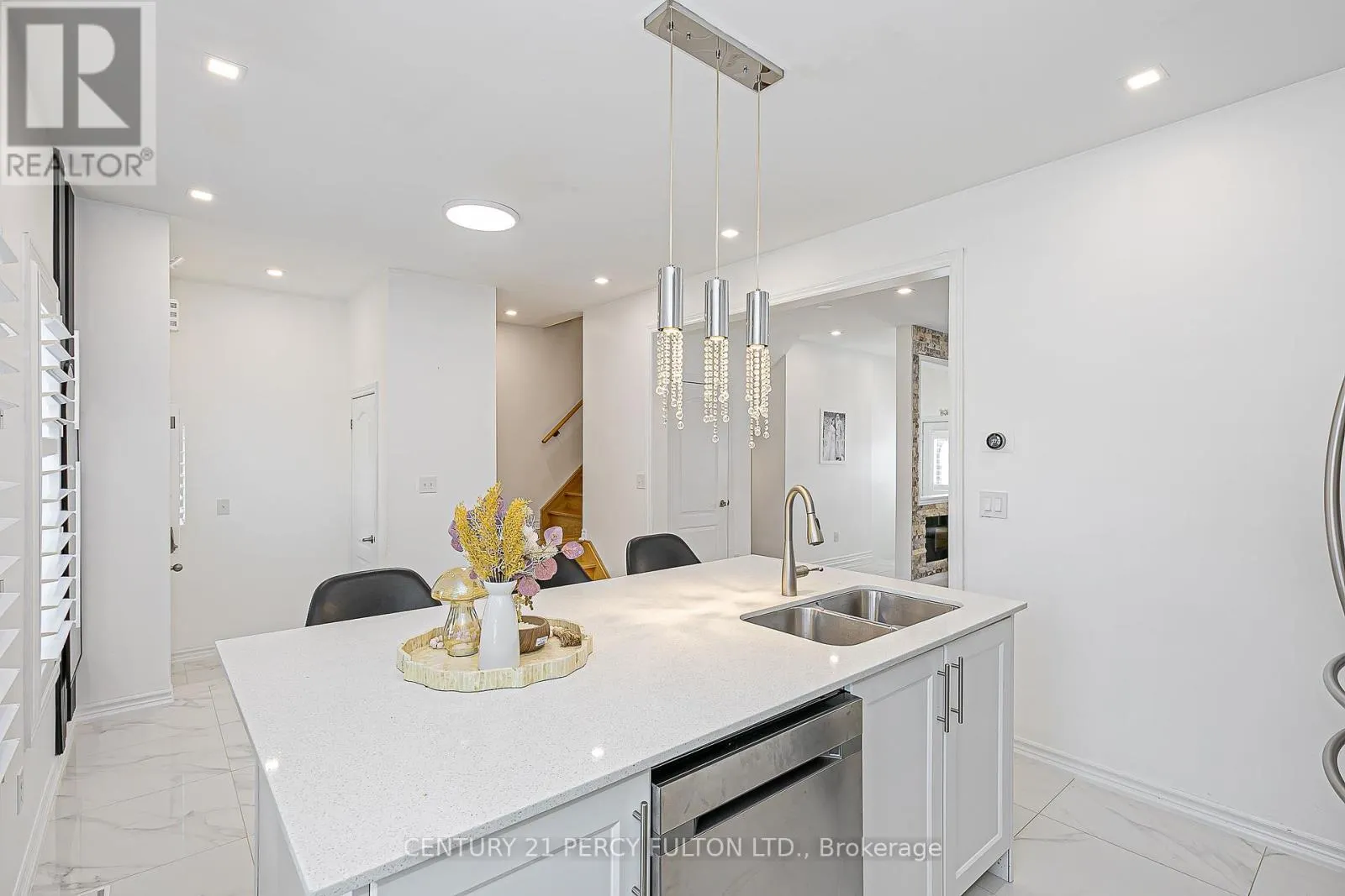 29 VETTESE COURT