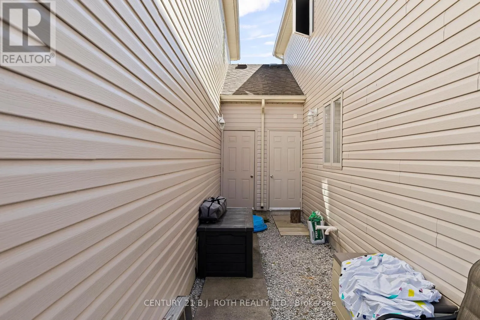 181 BANTING CRESCENT