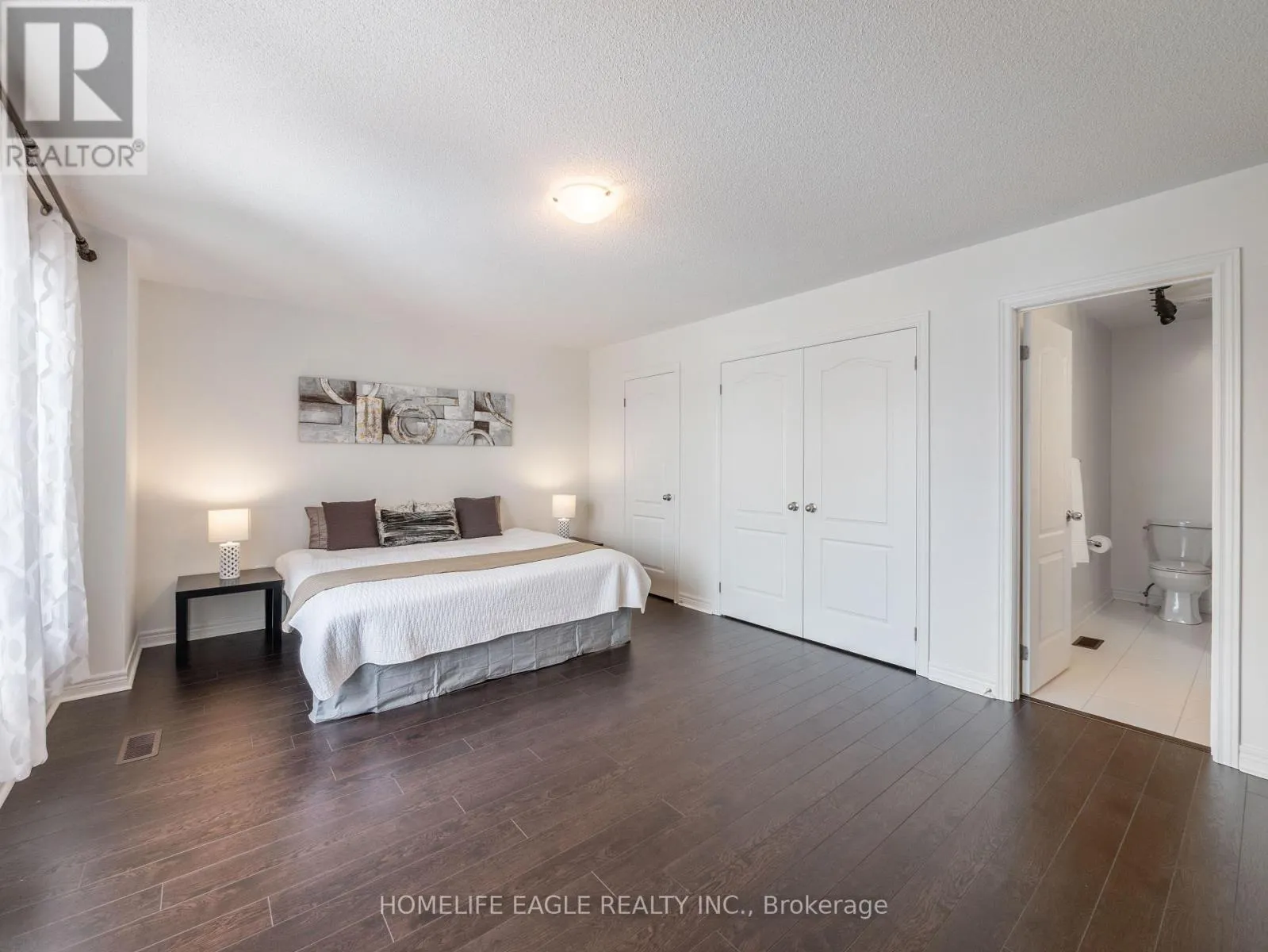 27 SCARLET WAY