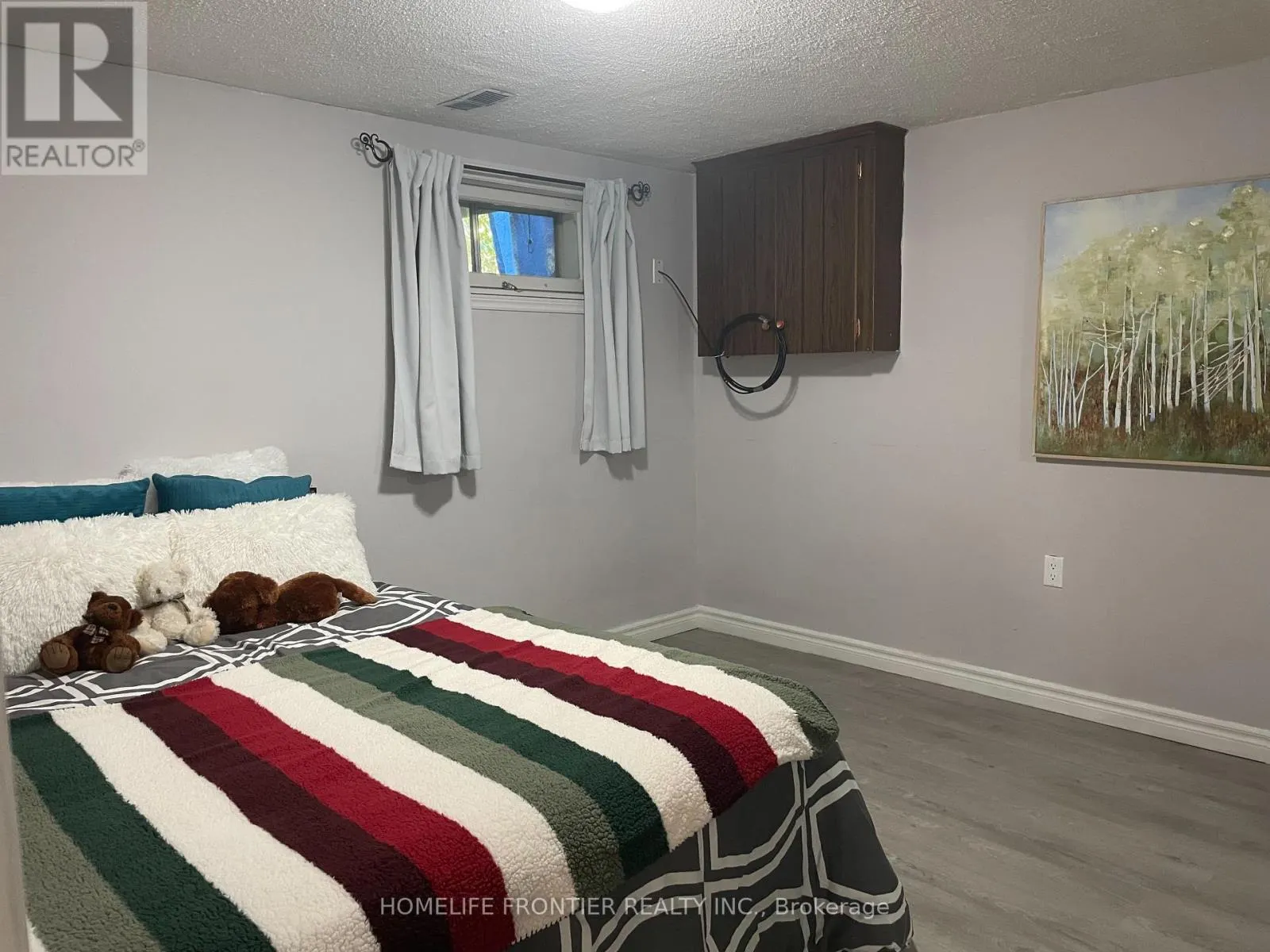 BSMT - 32 COLONSAY ROAD