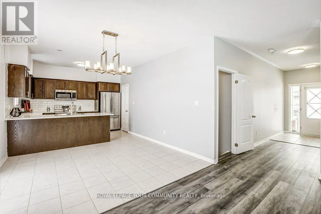 16 DON HADDEN CRESCENT