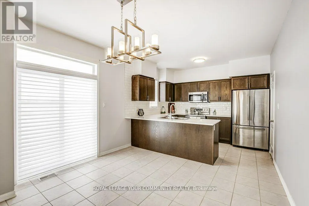 16 DON HADDEN CRESCENT
