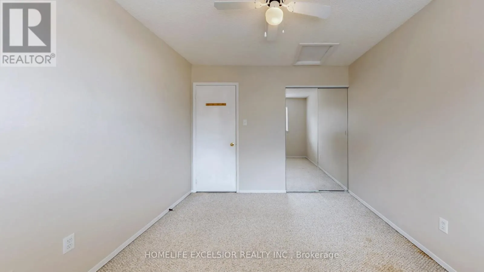 1 - 579 GIBNEY CRESCENT