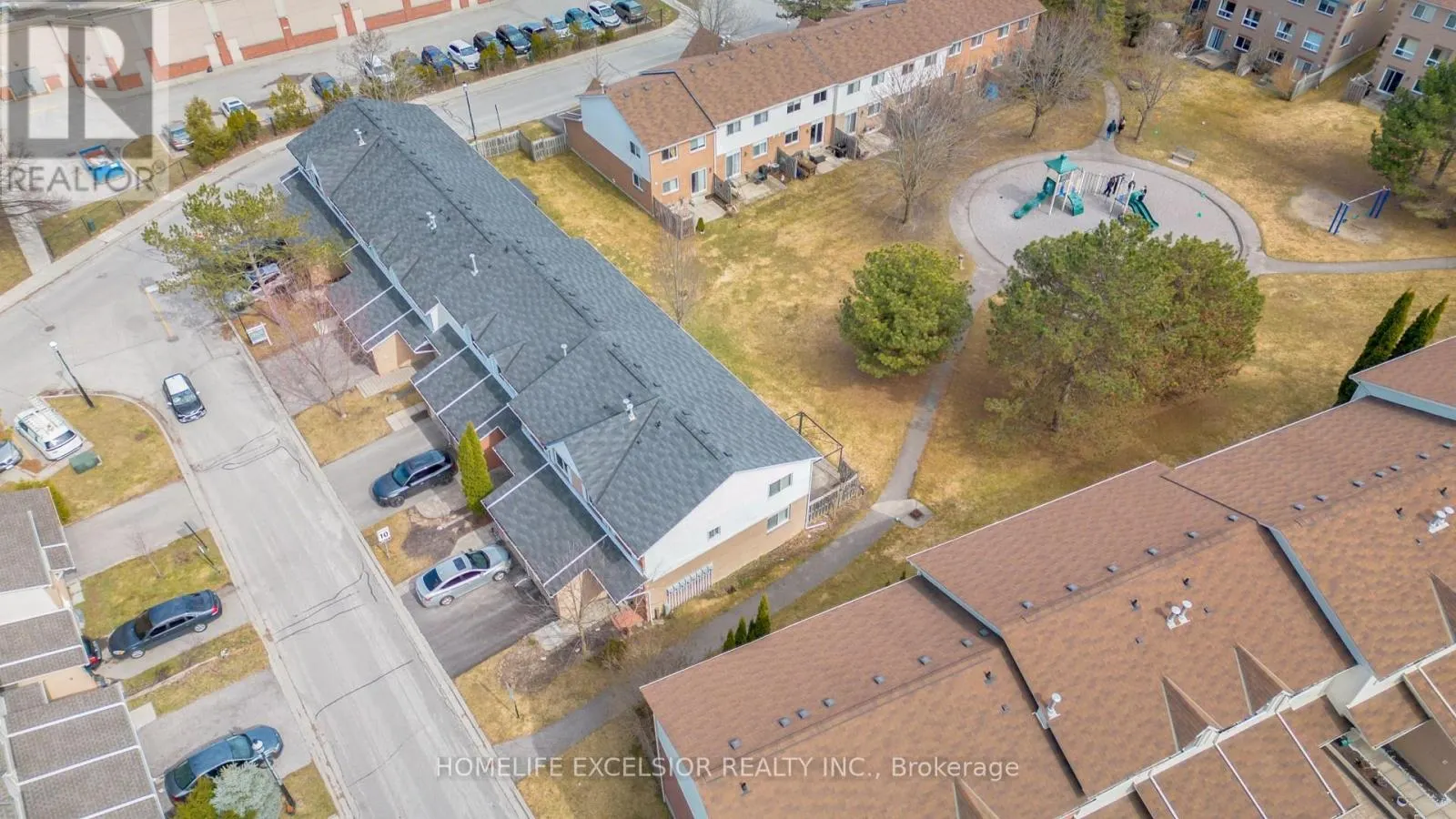 1 - 579 GIBNEY CRESCENT