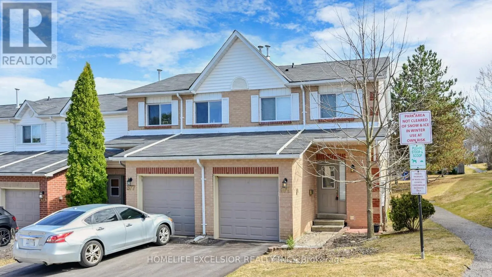 1 - 579 GIBNEY CRESCENT