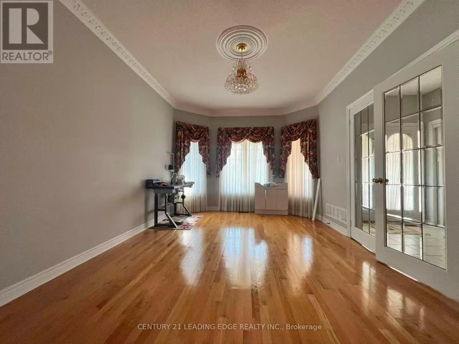 ROOM 2 - 9 HOAKE ROAD