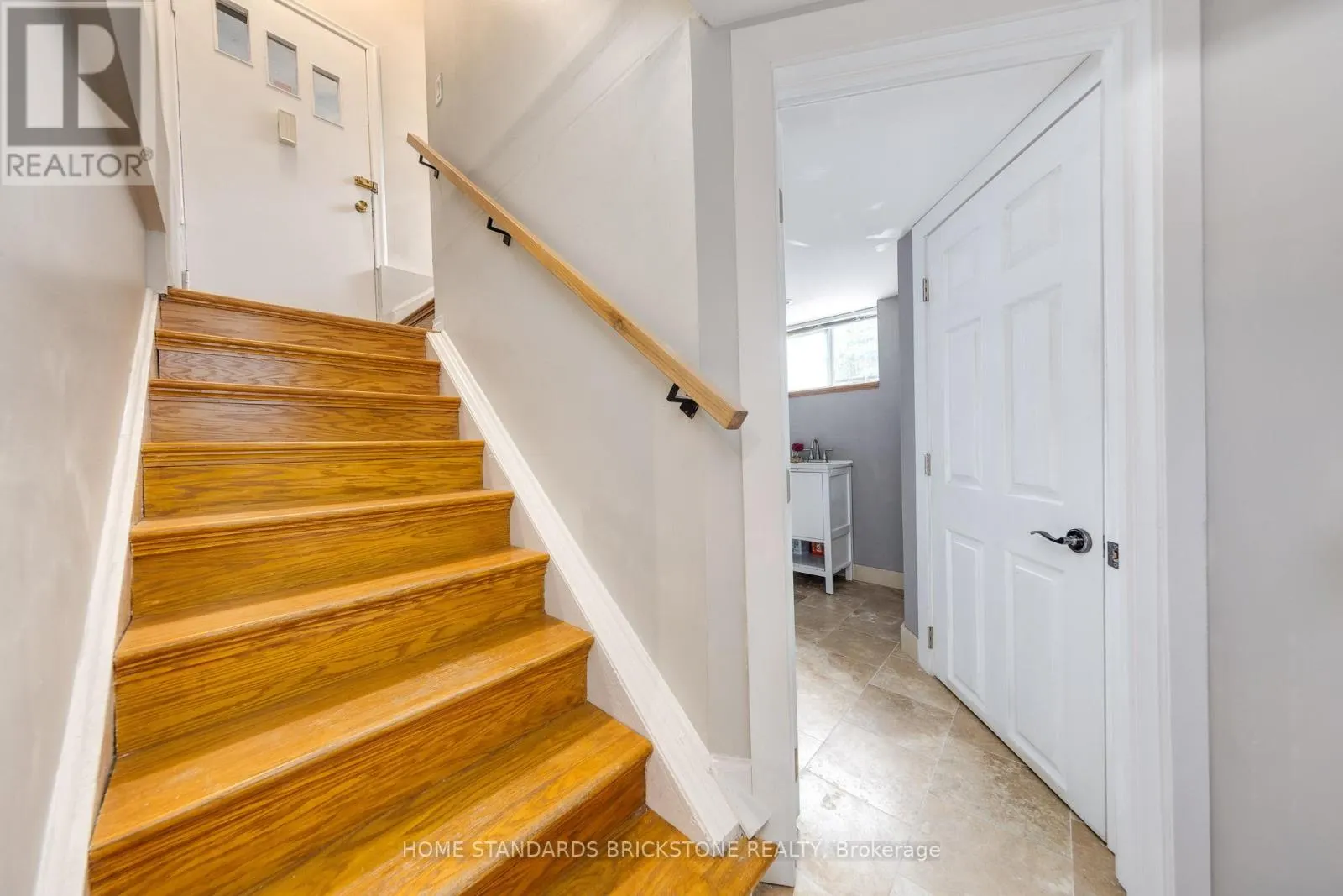 2208 WILLARD AVENUE