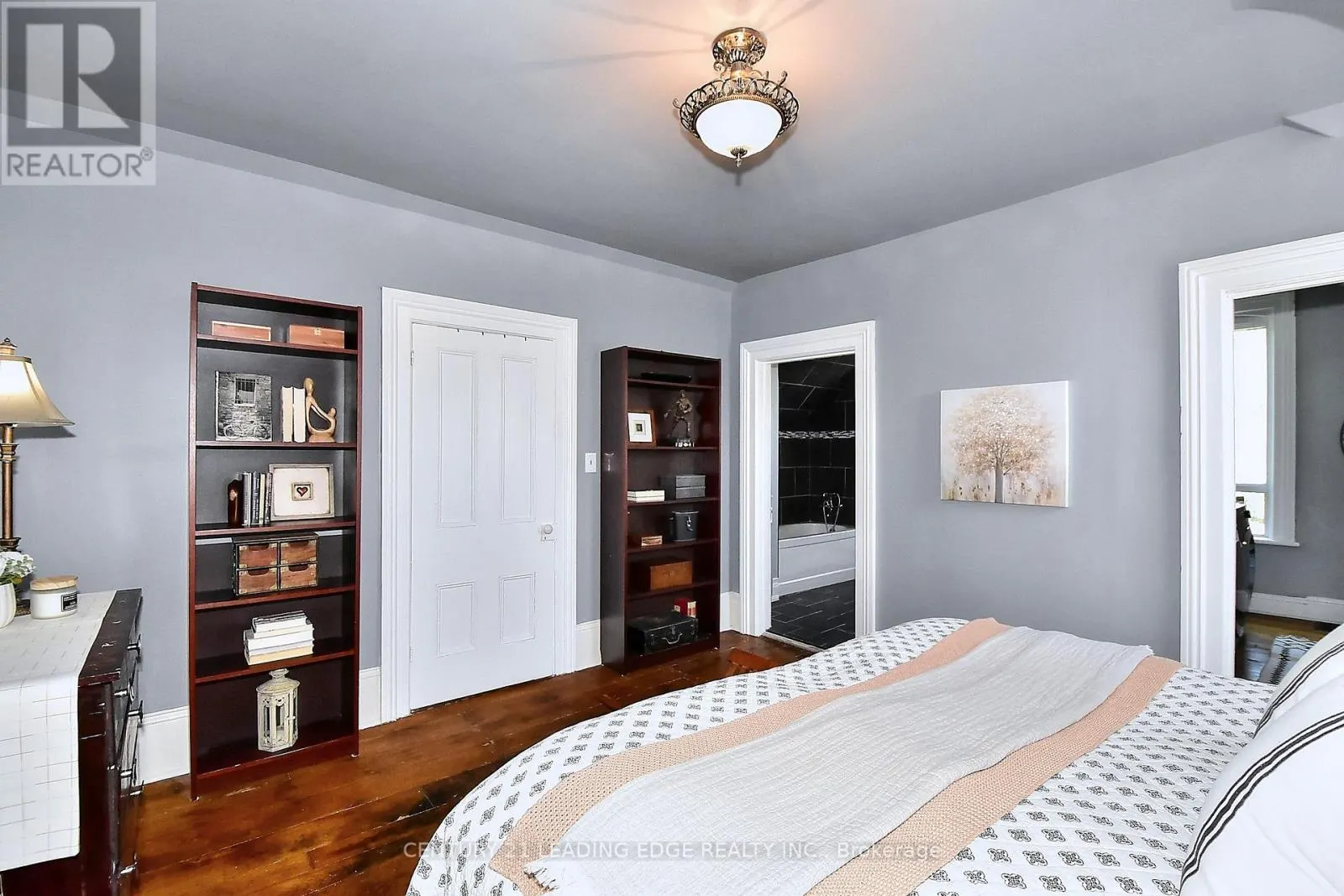 55 BROCK STREET E