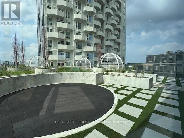 807 - 474 CALDARI ROAD