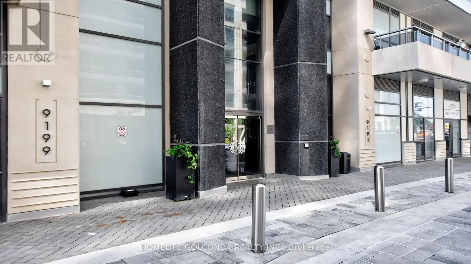 SE 501 - 9199 YONGE STREET