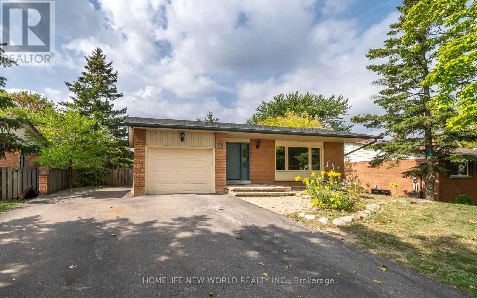 MAIN - 16 SIR CONSTANTINE DRIVE