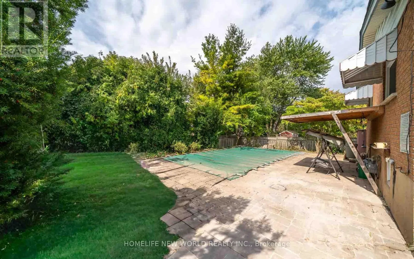 MAIN - 16 SIR CONSTANTINE DRIVE