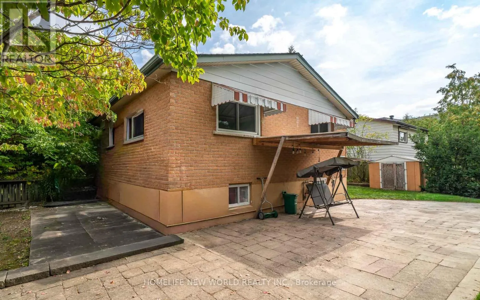 MAIN - 16 SIR CONSTANTINE DRIVE