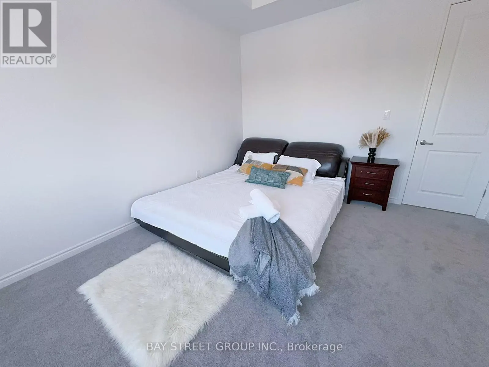 704 MIKA STREET