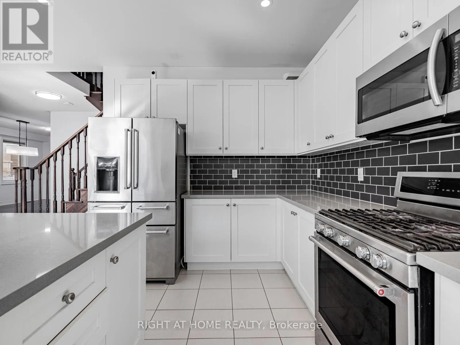 214 STEVENSON CRESCENT
