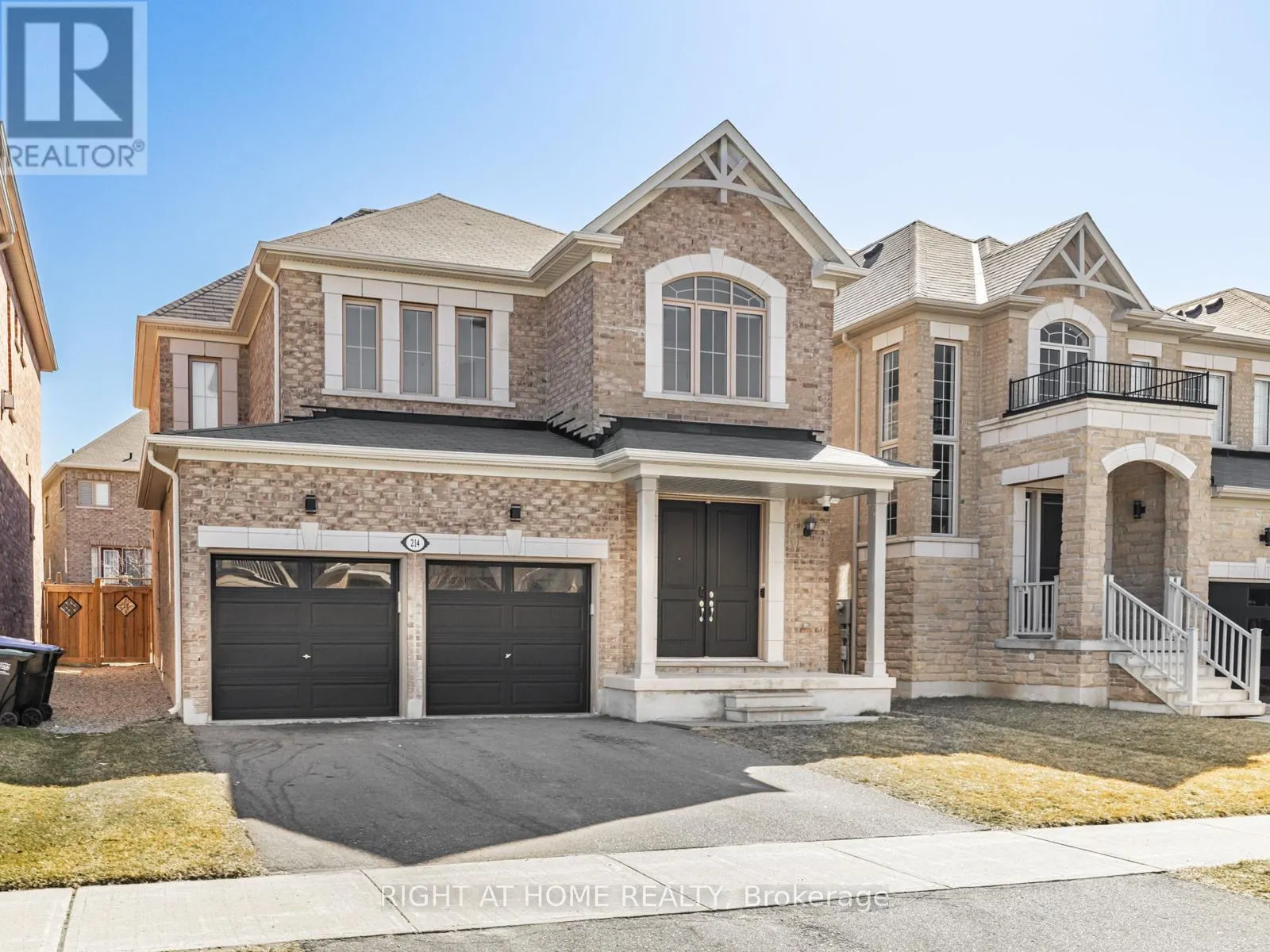 214 STEVENSON CRESCENT