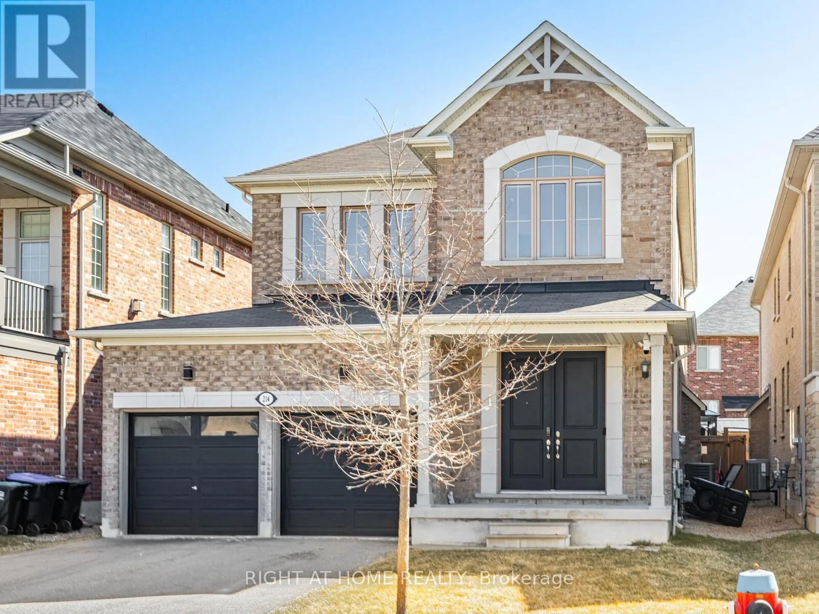 214 STEVENSON CRESCENT