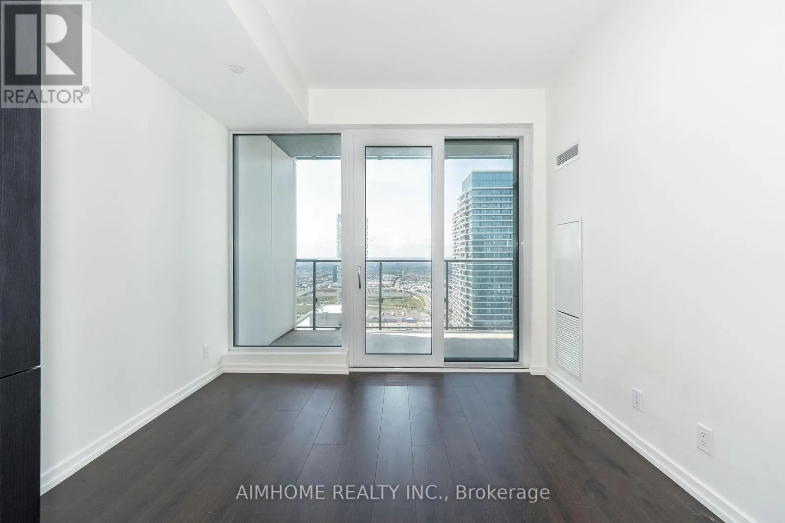 5005 - 7890 JANE STREET