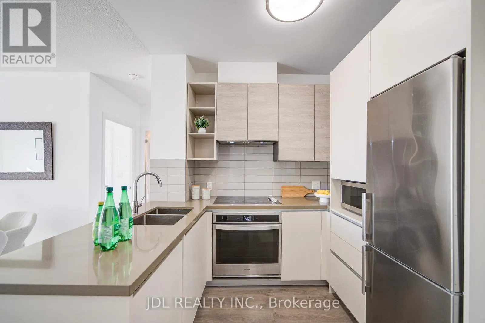 803 - 398 HIGHWAY 7 E