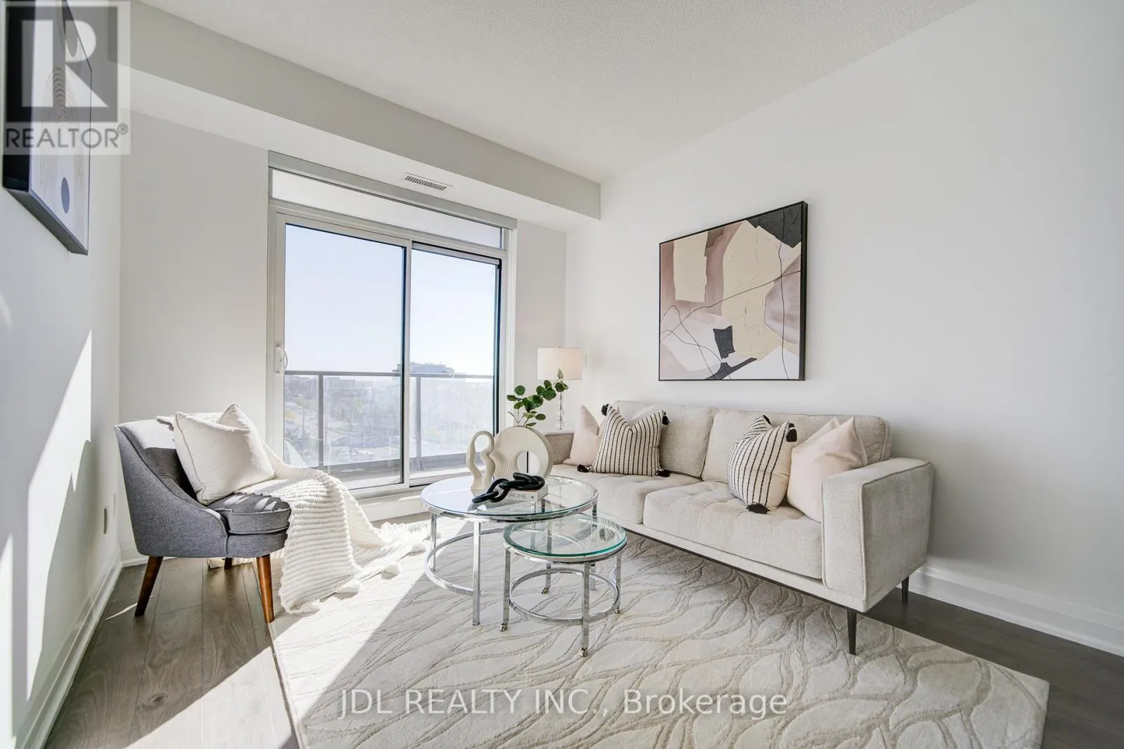803 - 398 HIGHWAY 7 E
