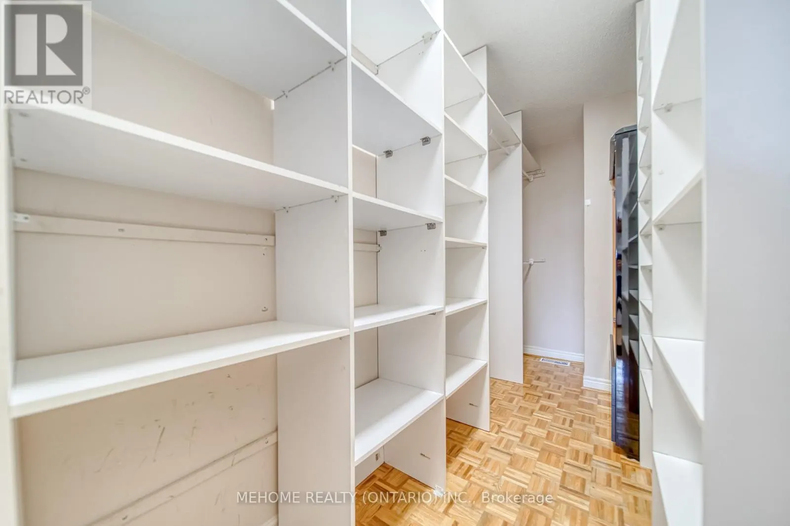 55 D'AMATO CRESCENT