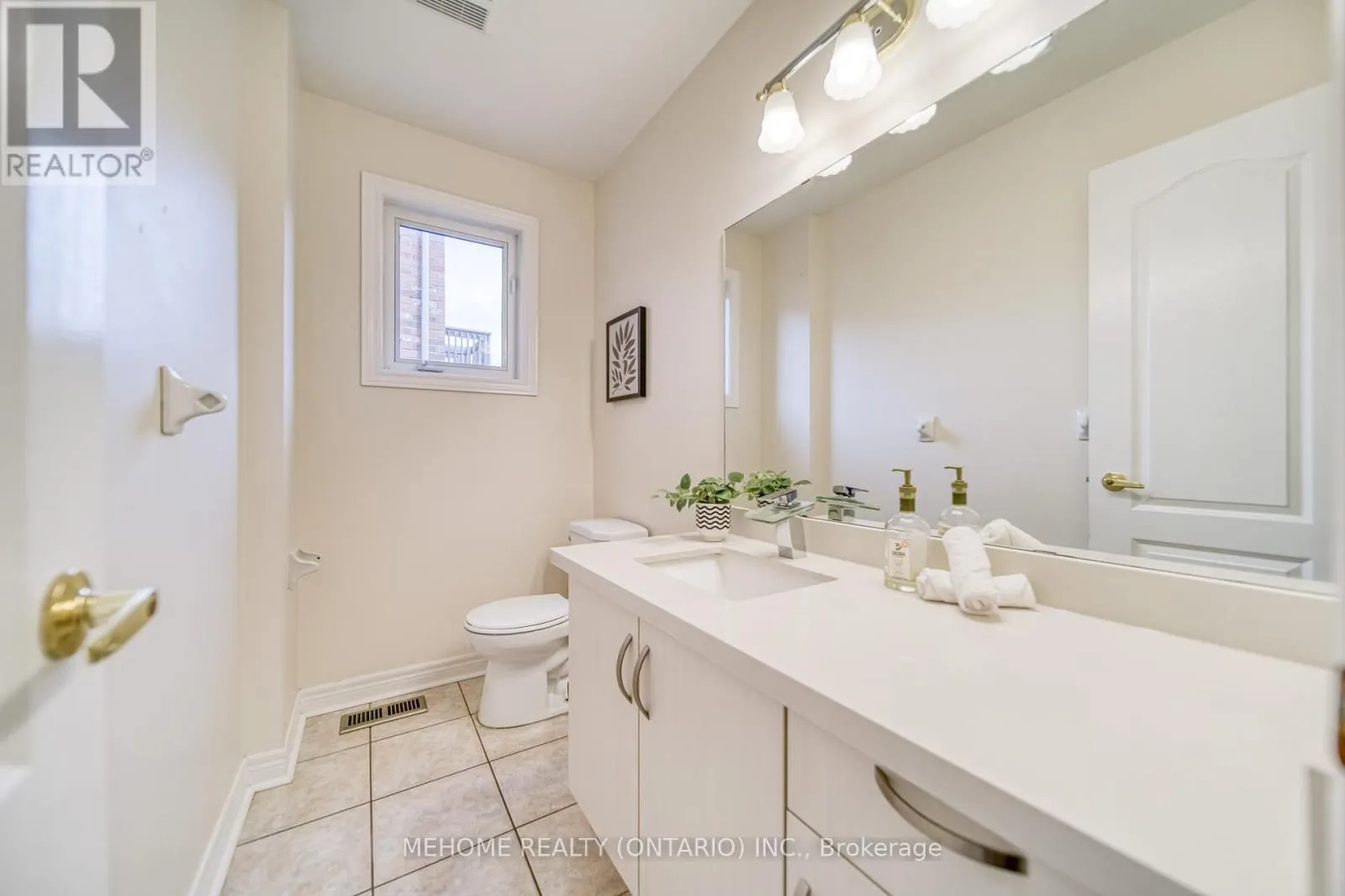 55 D'AMATO CRESCENT