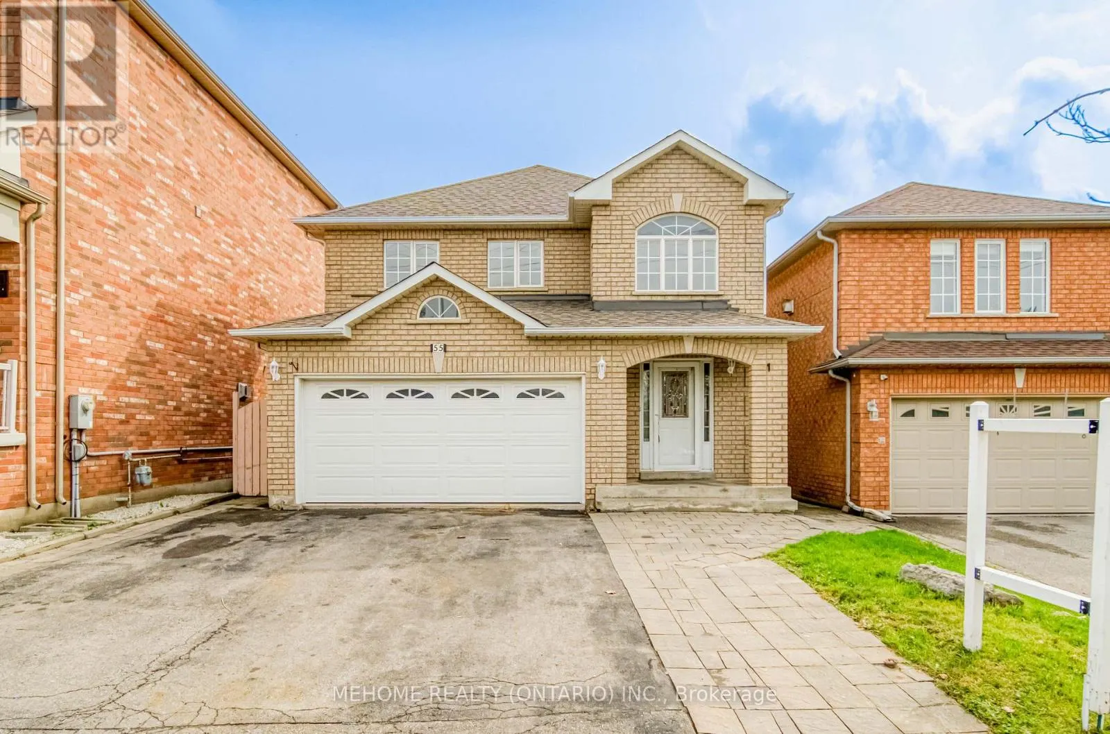 55 D'AMATO CRESCENT