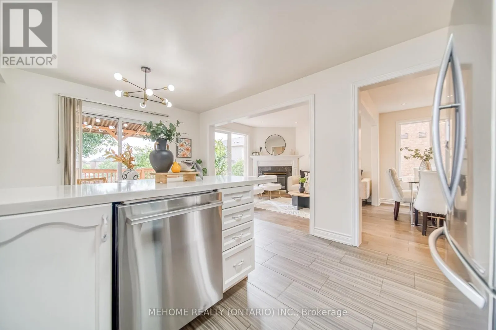 55 D'AMATO CRESCENT