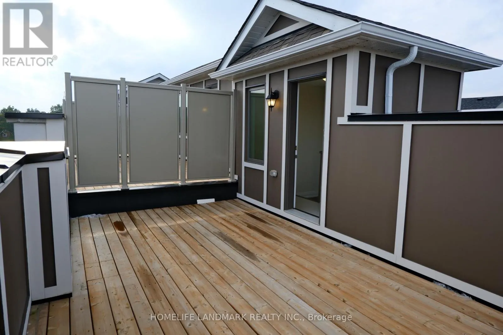 111 THOMAS FRISBY JR CRESCENT