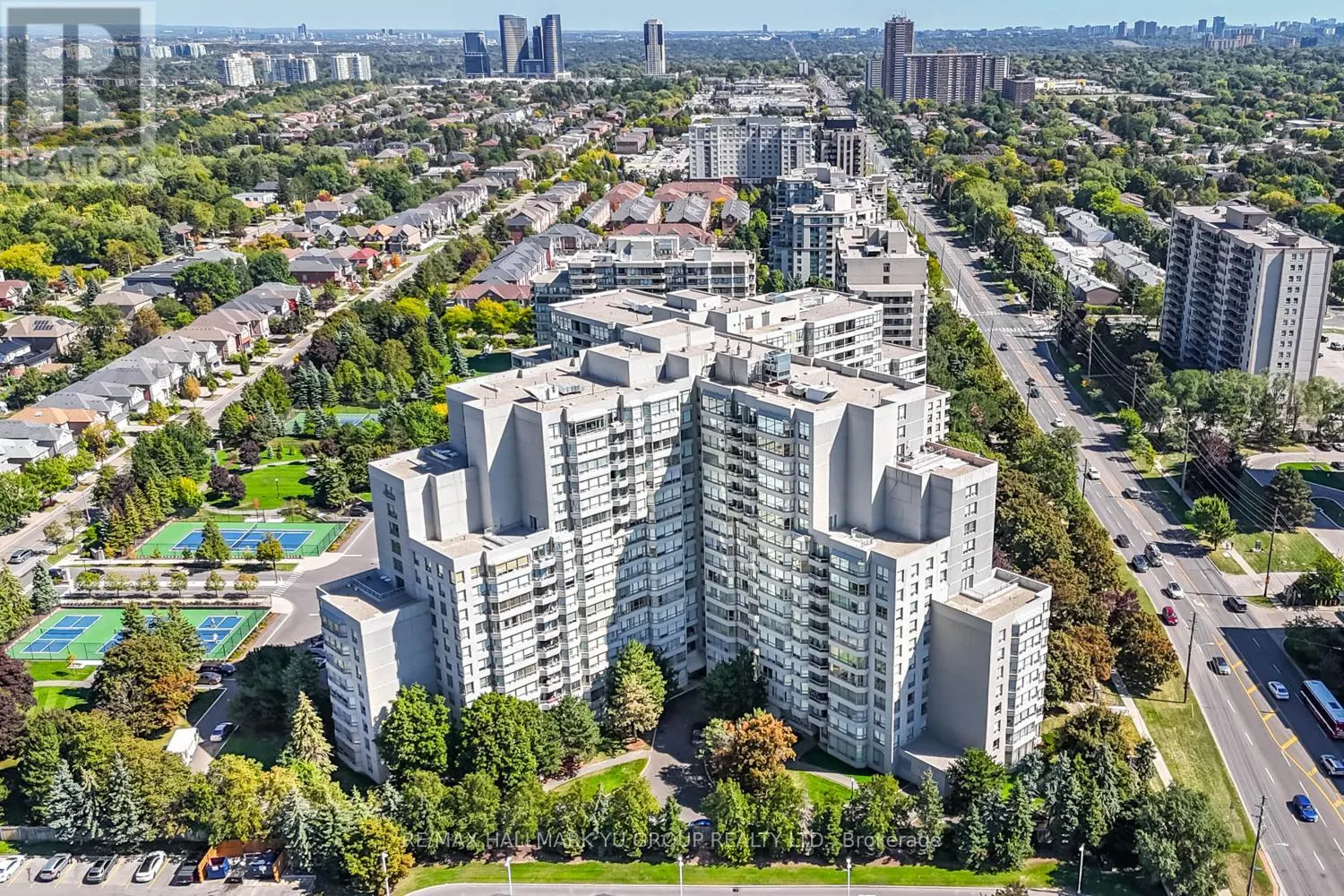 1203 - 7 TOWNSGATE DRIVE