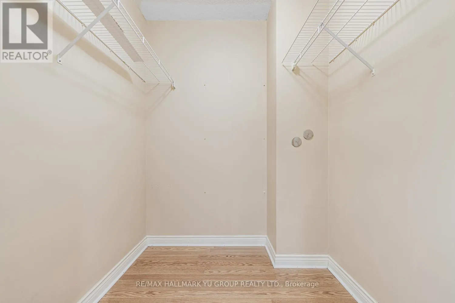 1203 - 7 TOWNSGATE DRIVE