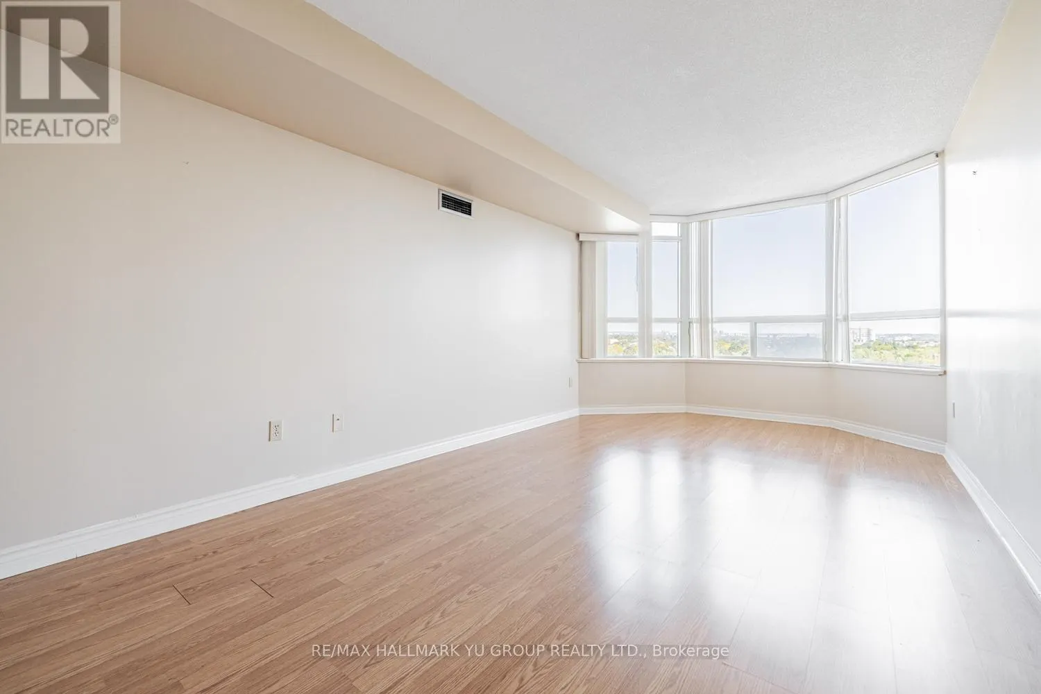 1203 - 7 TOWNSGATE DRIVE