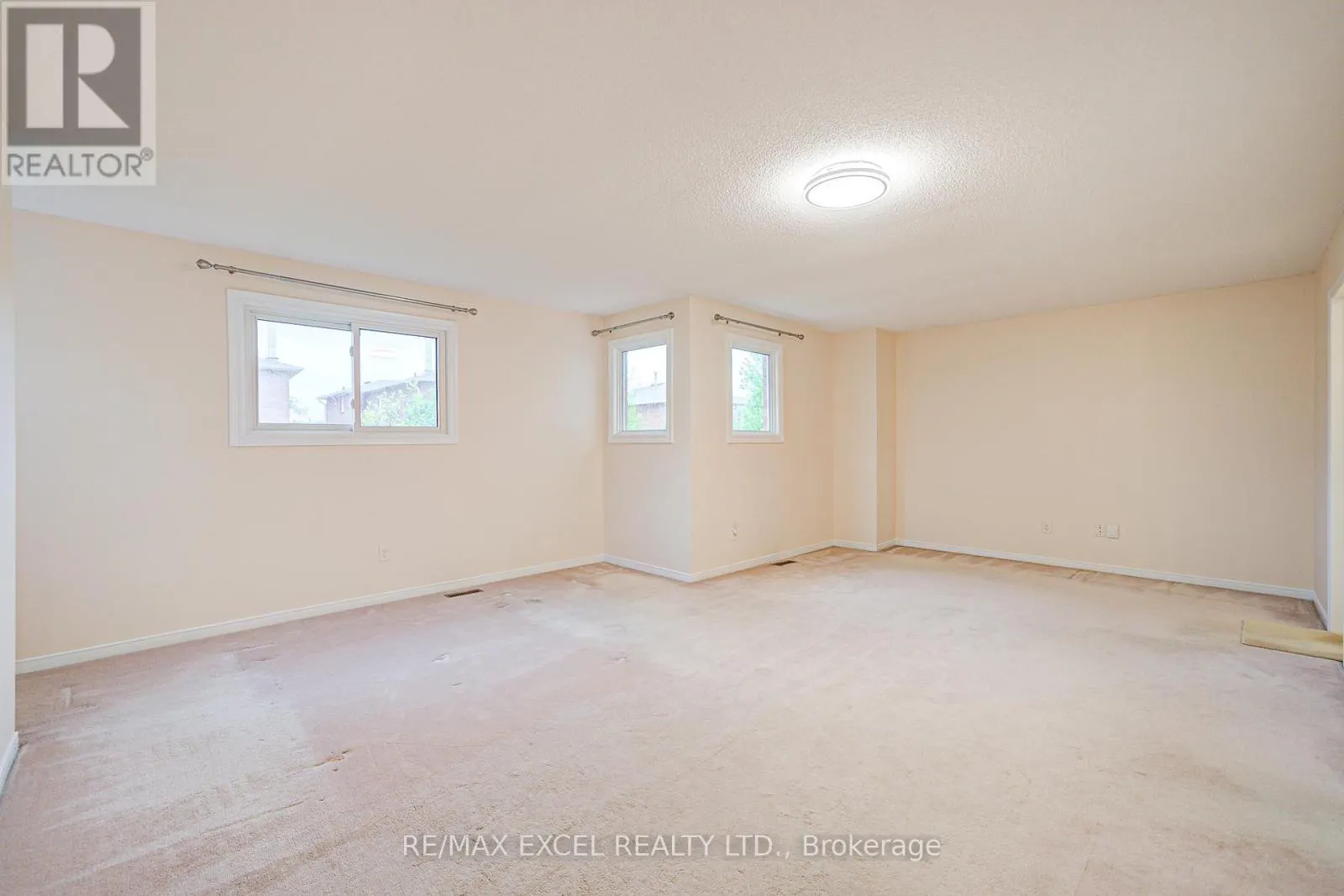 18 TAMARA DRIVE