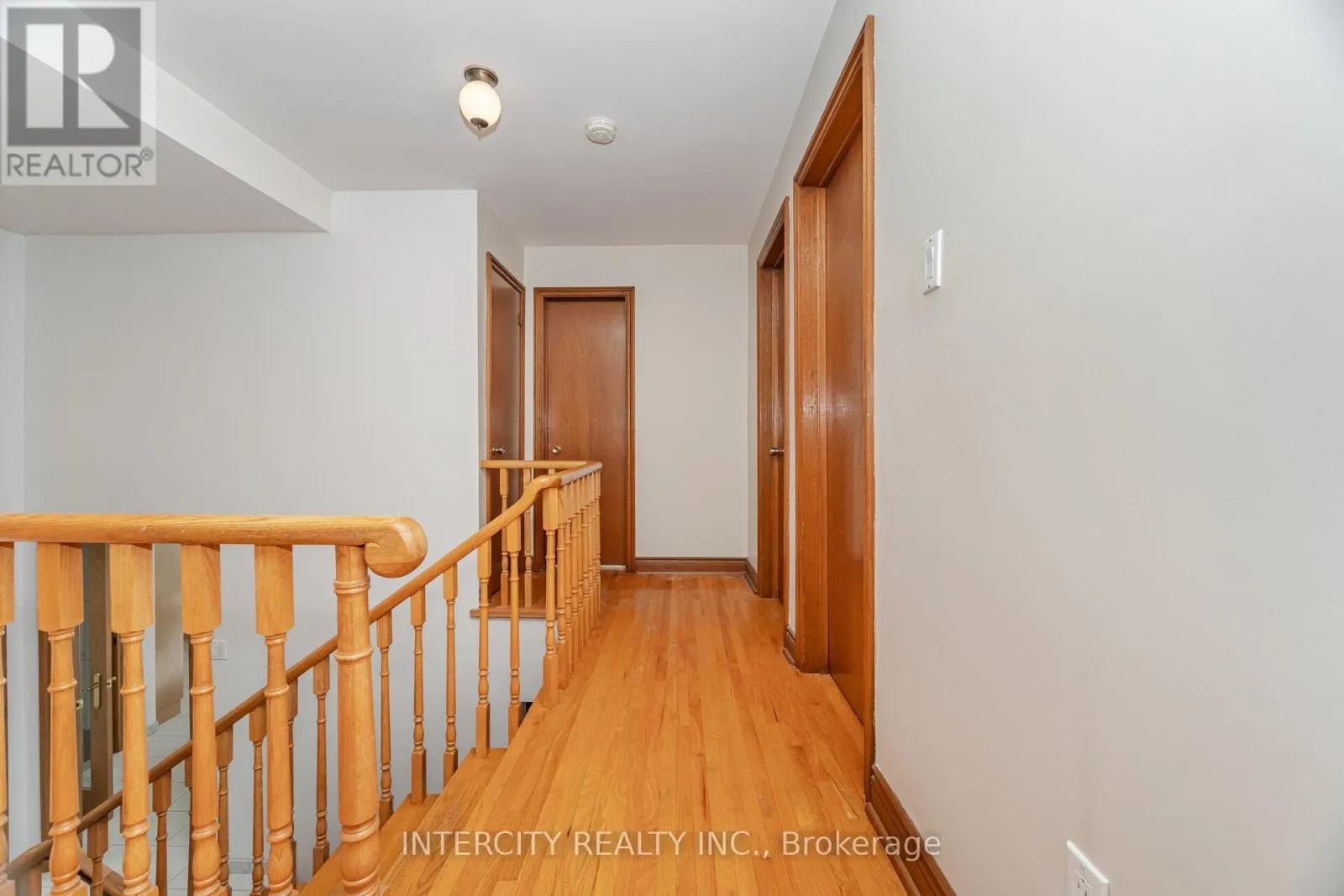 26 NORTH RIDGE ROAD