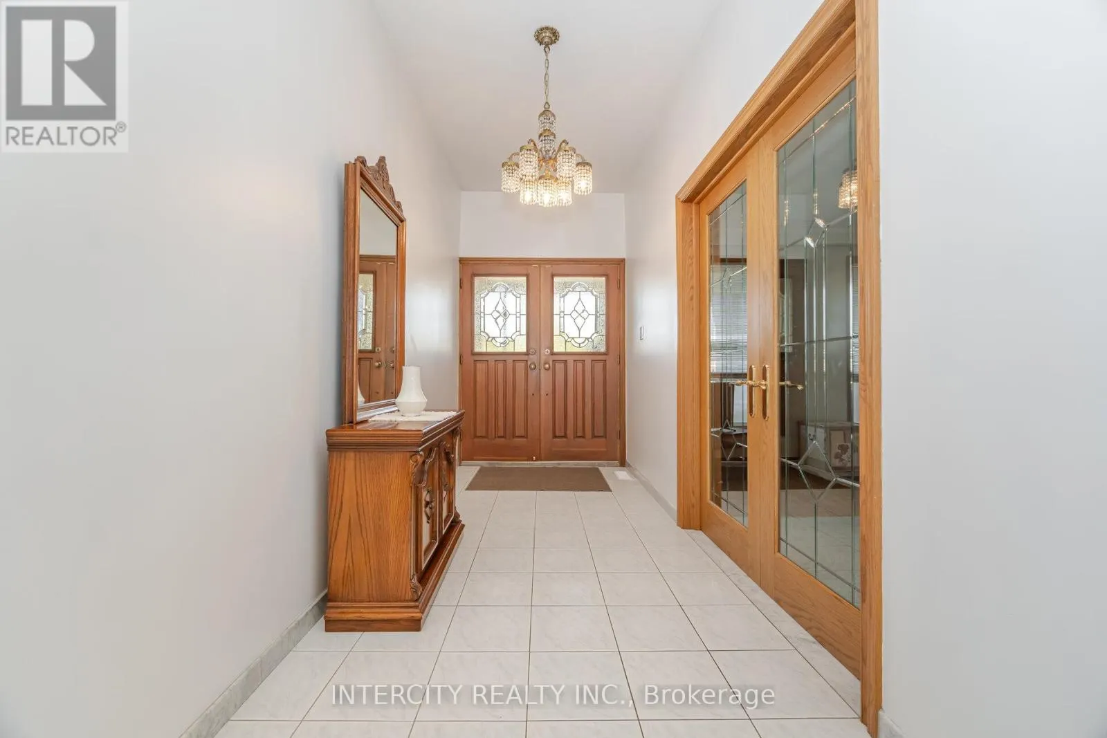 26 NORTH RIDGE ROAD