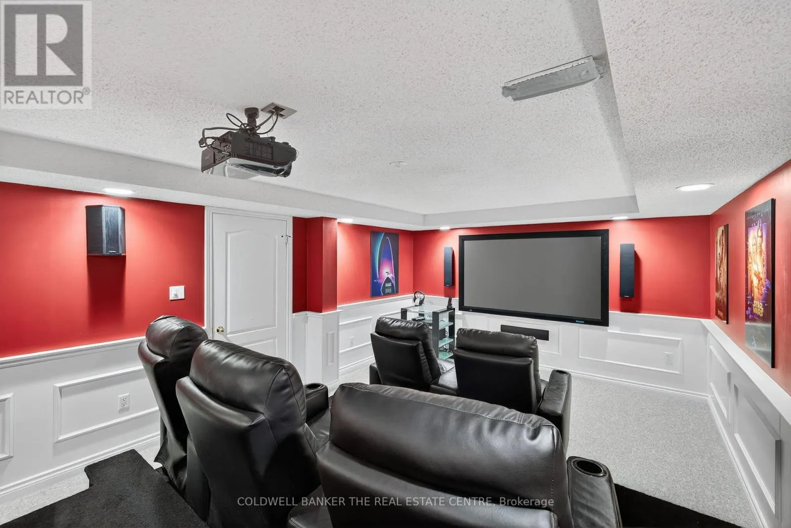 6 FALLING LEAF COURT