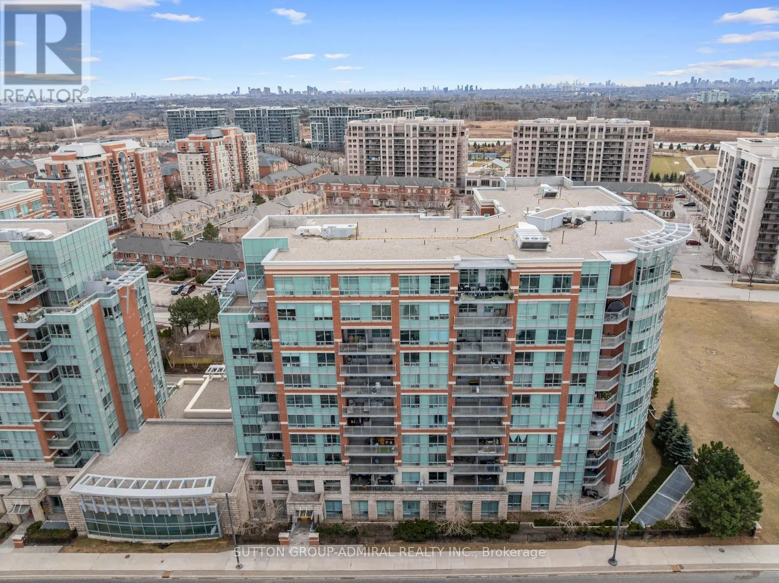 116 - 48 SUNCREST BOULEVARD