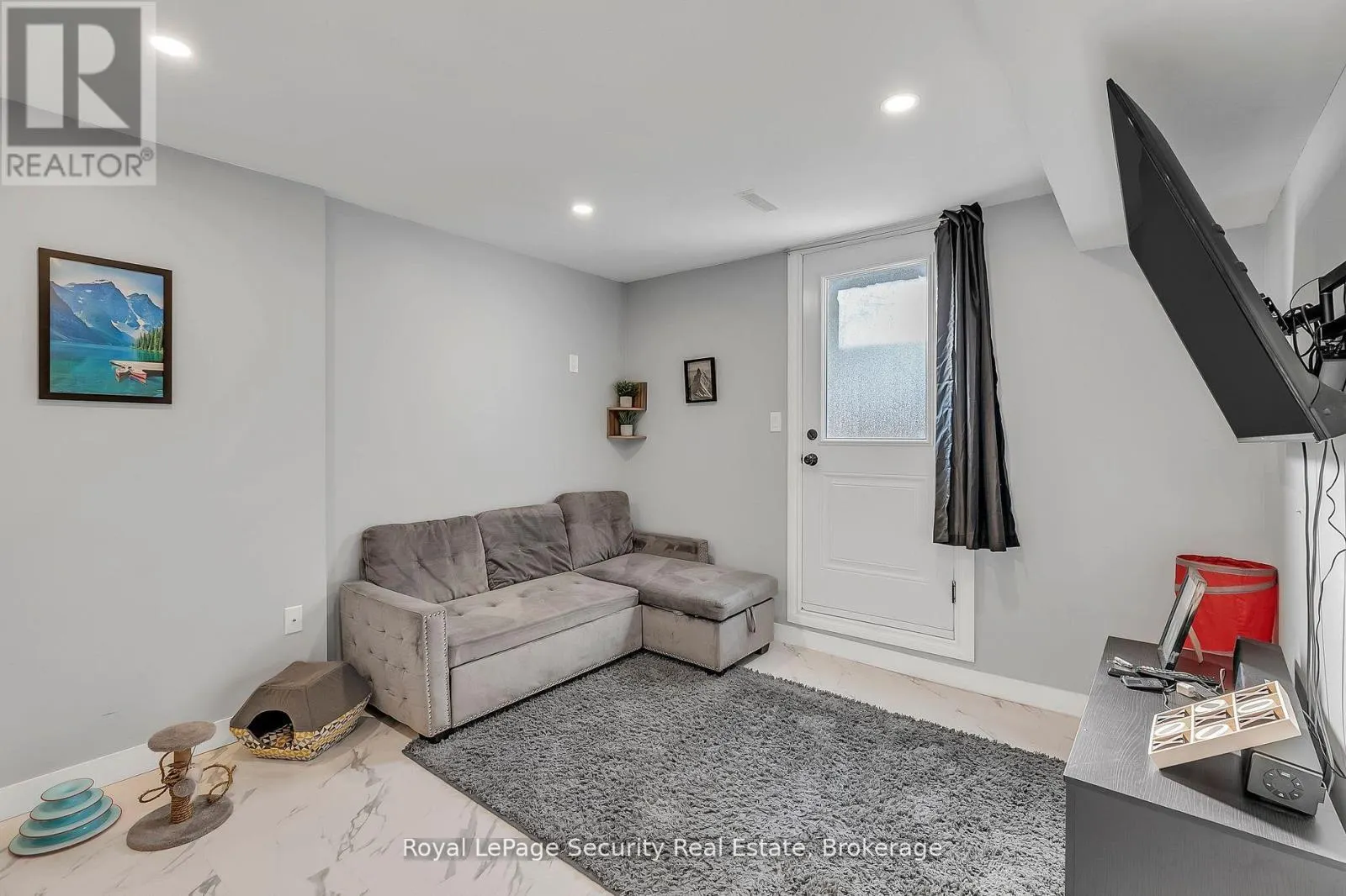 479 BRITANNIA AVENUE