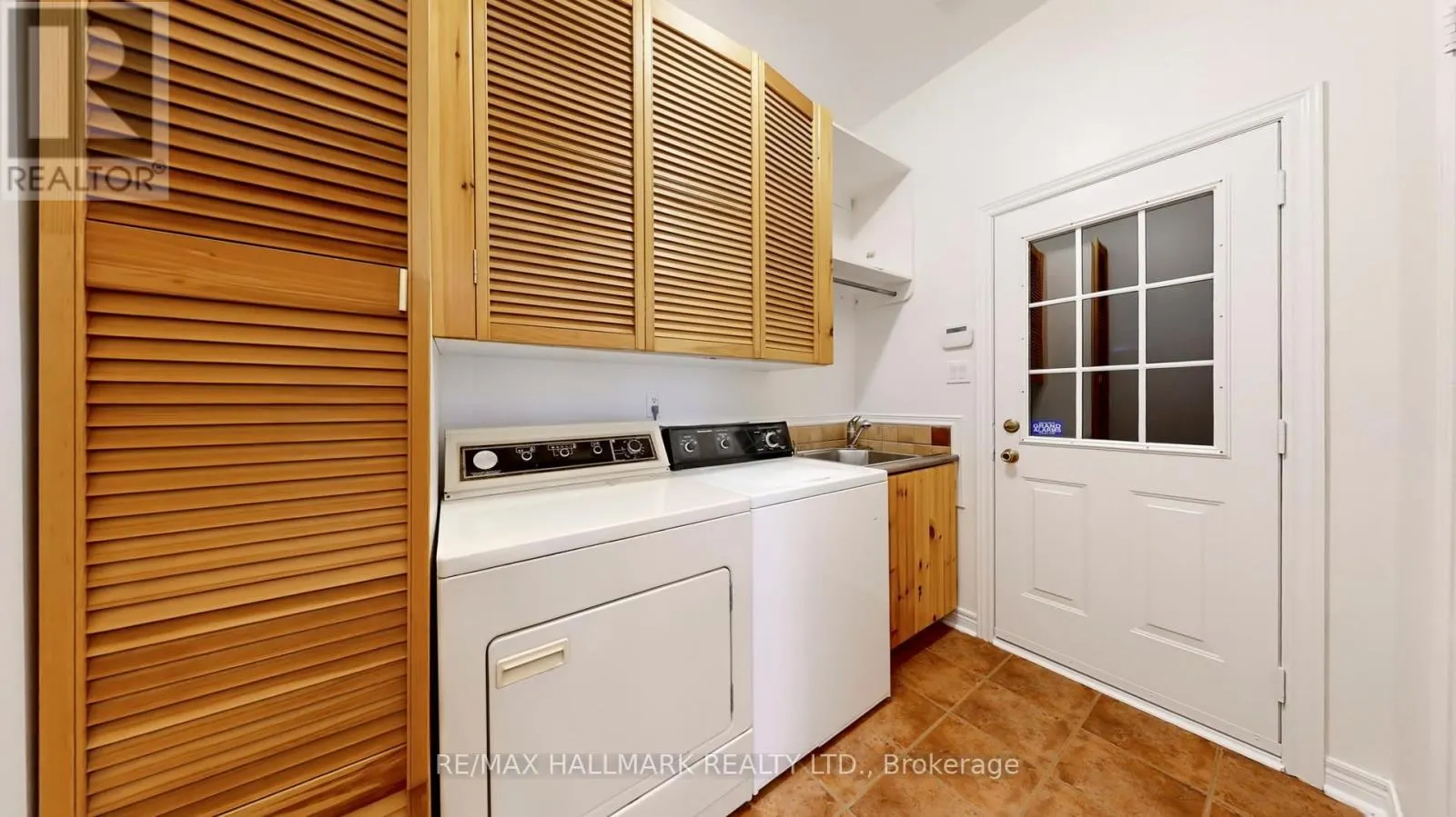 266 NAPA VALLEY AVENUE