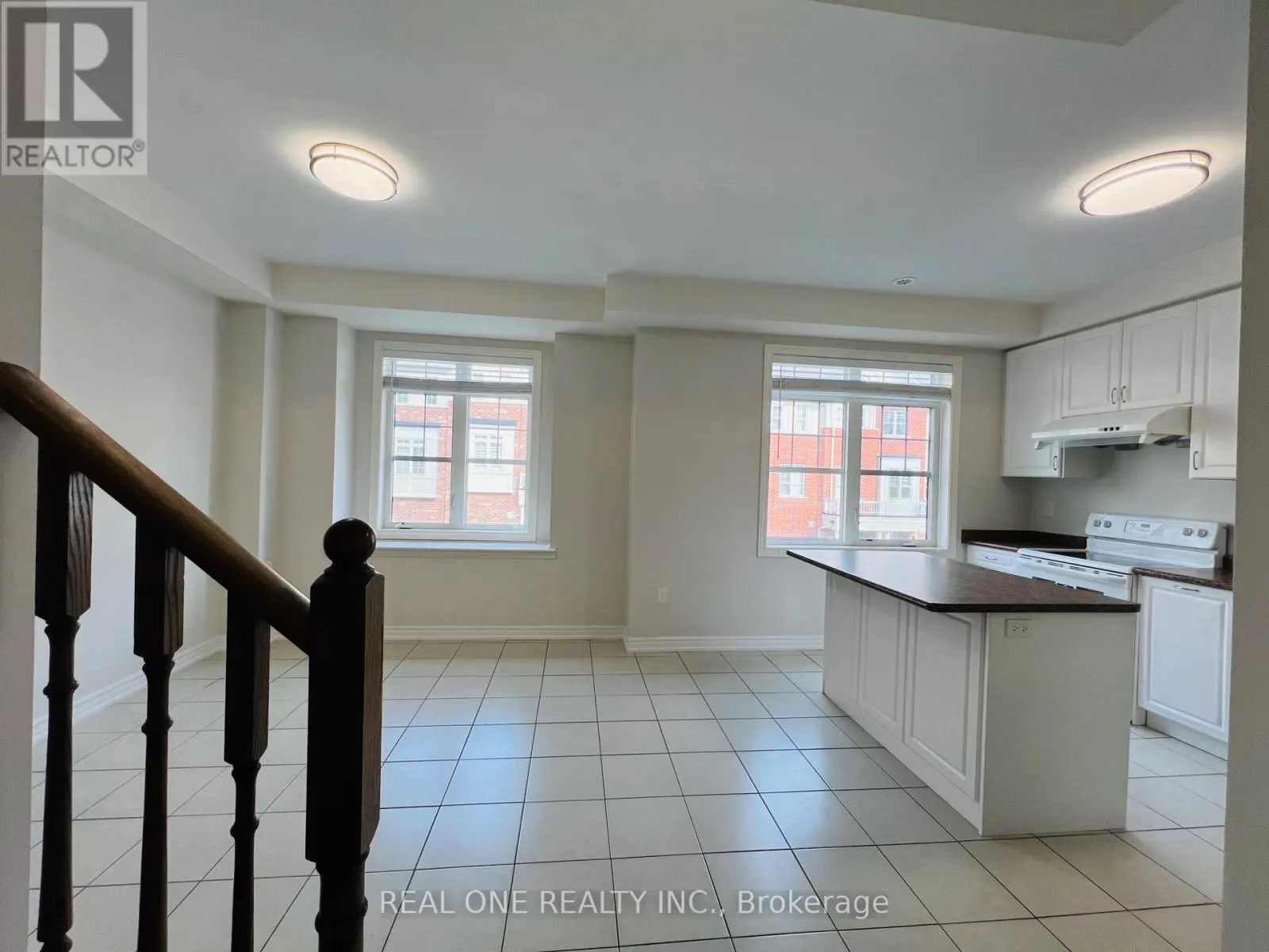 83 ROY GROVE WAY