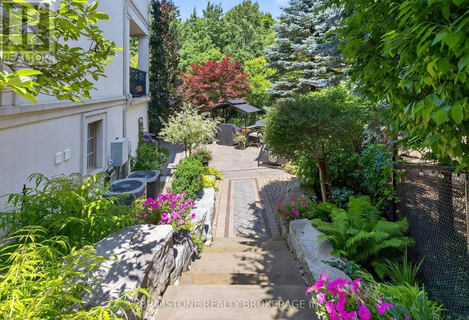 123 SALAMANDER COURT