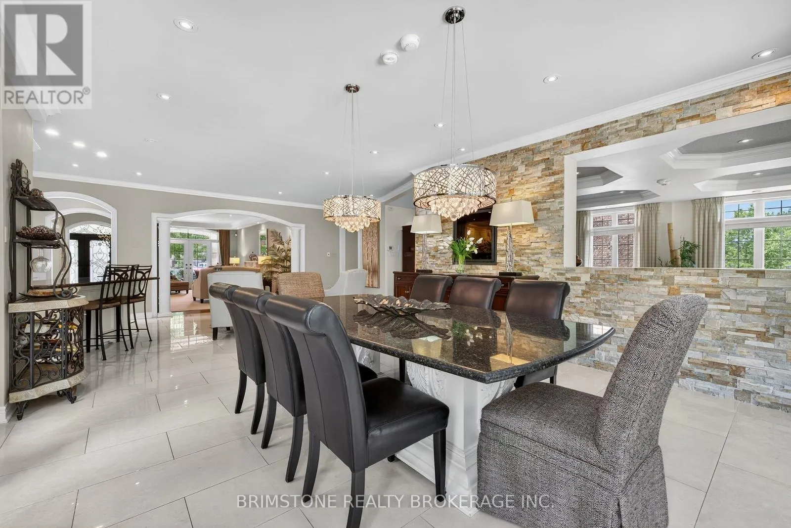 123 SALAMANDER COURT