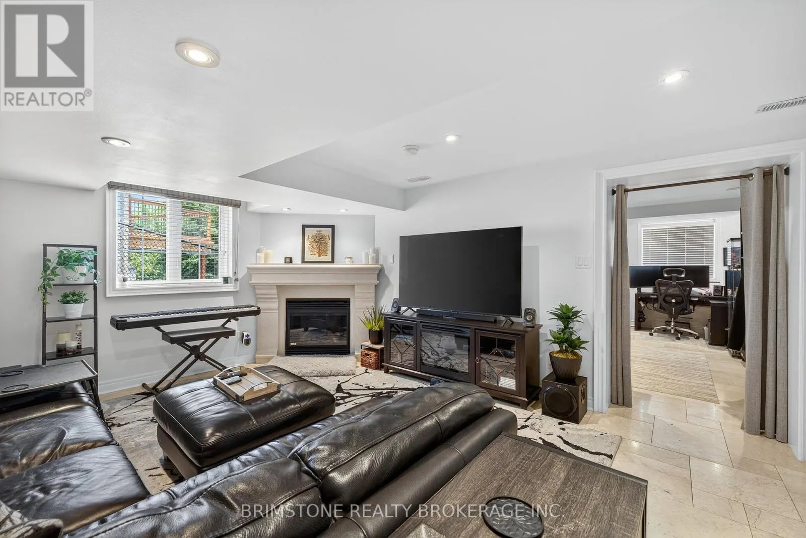 123 SALAMANDER COURT