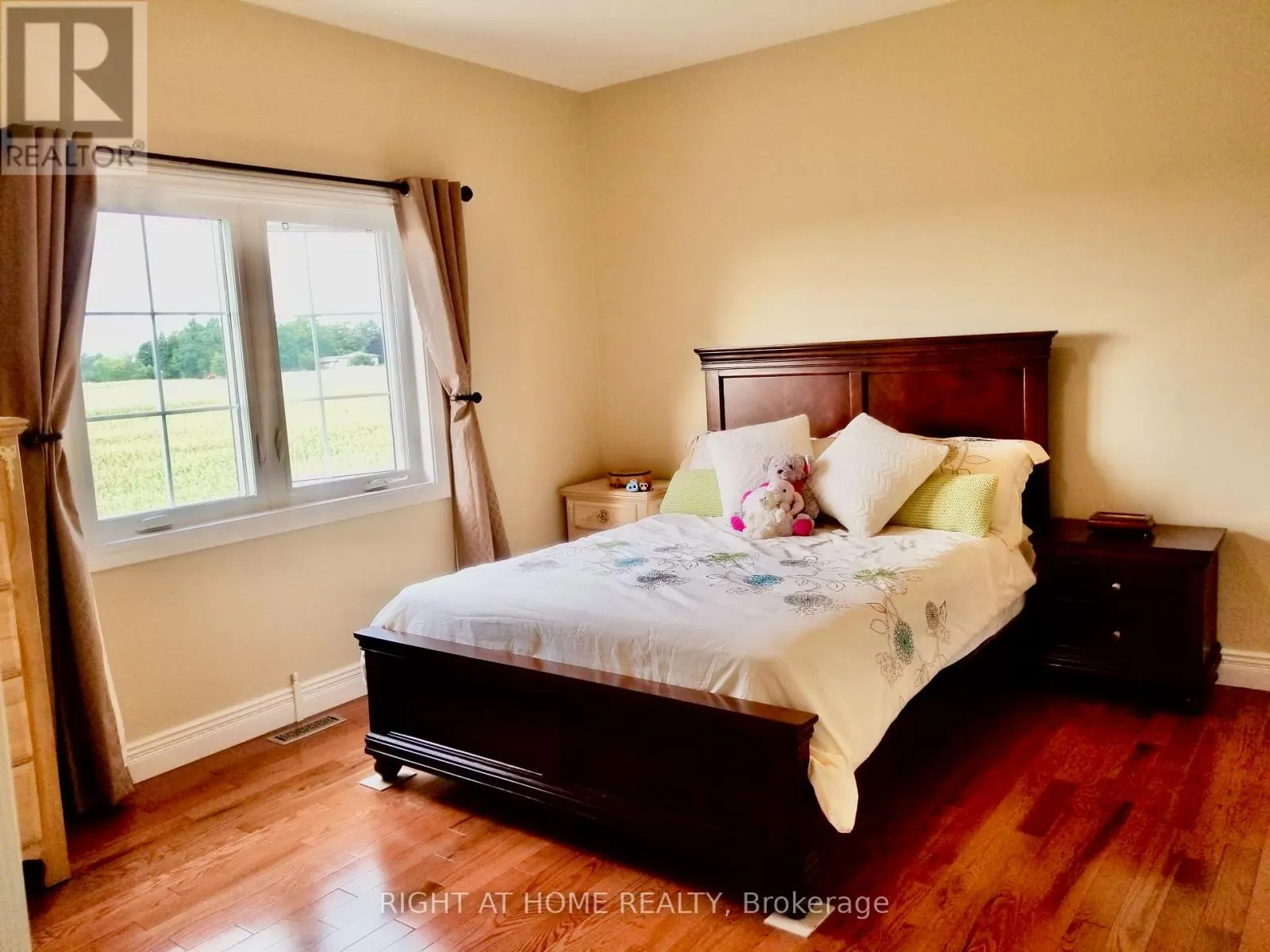 376 SANDFORD ROAD