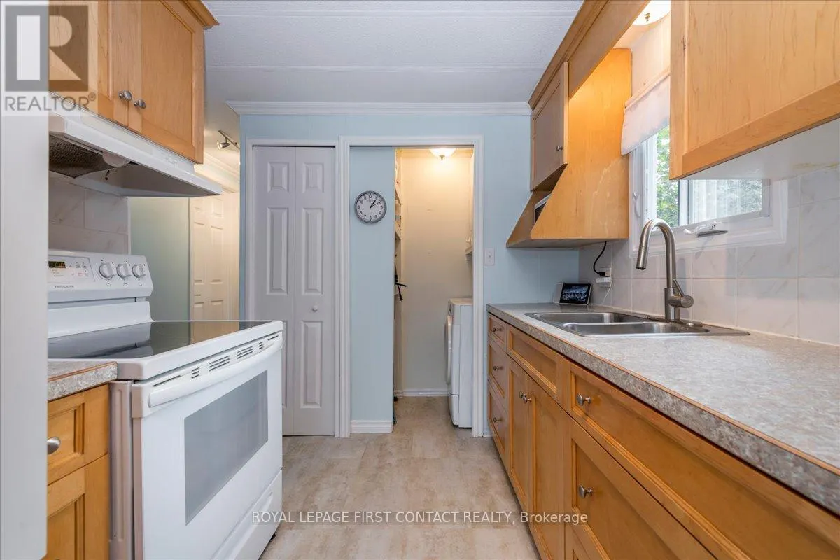 5 BROADWAY AVENUE