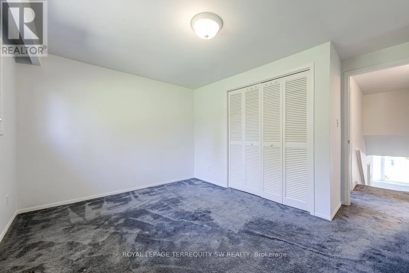 329 DENNIE AVENUE