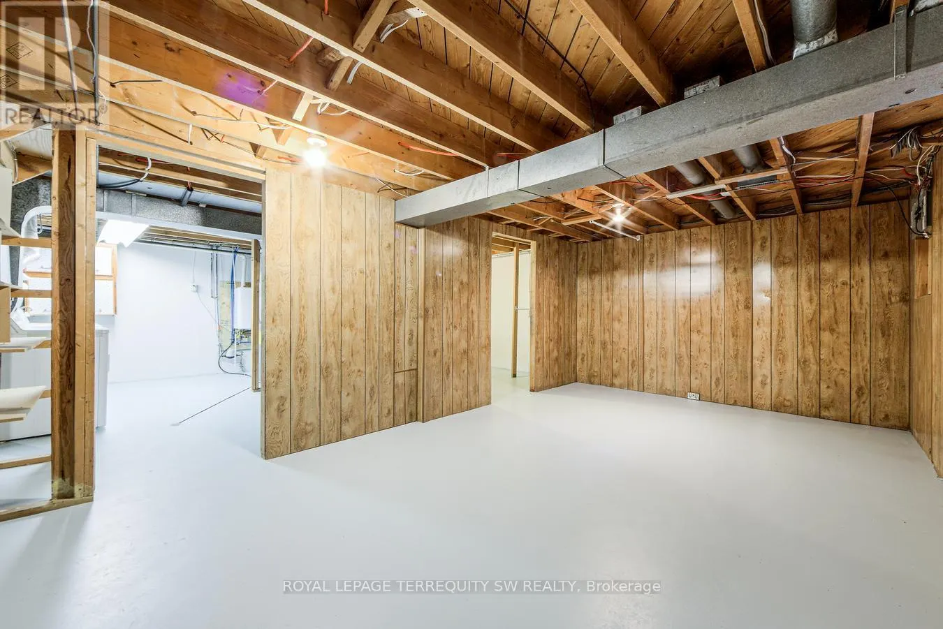 329 DENNIE AVENUE