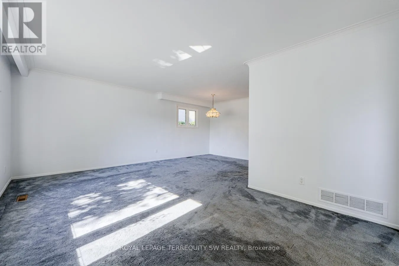 329 DENNIE AVENUE
