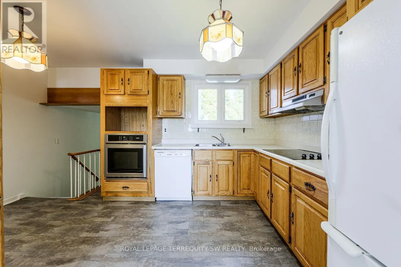 329 DENNIE AVENUE